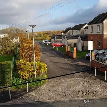 La Maison De Lucette بيت للعطل Fourmies